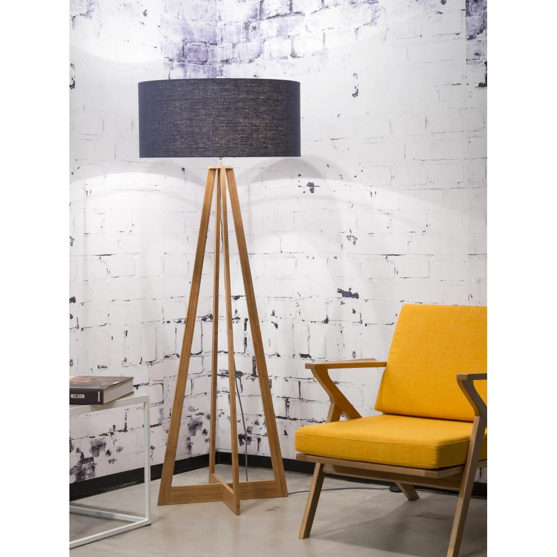 Good & Mojo Lampadaire Abat-jour Bleu Jean En Bois EVEREST 4 Good & Mojo Lampadaire Abat-jour Bleu Jean En Bois EVEREST – Image 2