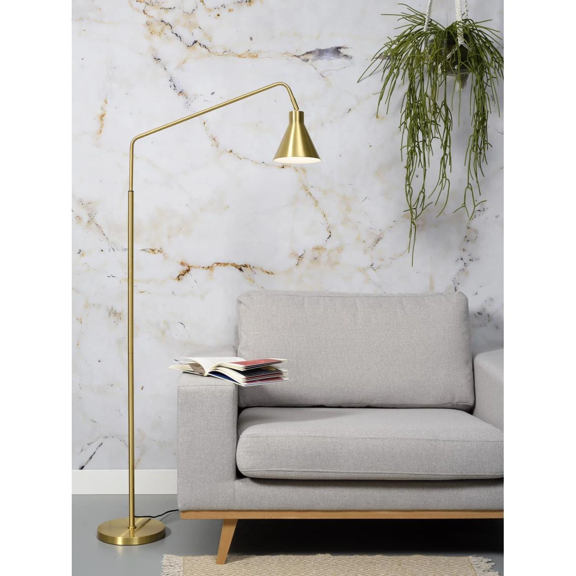 It's About Romi Lampadaire En Fer Doré Articulé LYON 4 It's About Romi Lampadaire En Fer Doré Articulé LYON – Image 2