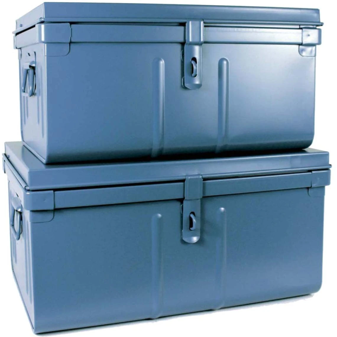 PIERRE HENRY Lot De 2 Coffres En Métal Habitat Bleu. 3 PIERRE HENRY Lot De 2 Coffres En Métal Habitat Bleu.