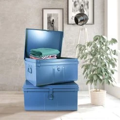 PIERRE HENRY Lot De 2 Coffres En Métal Habitat Bleu. 7 PIERRE HENRY Lot De 2 Coffres En Métal Habitat Bleu. -magasin Vente-unique lot de 2 coffres en metal habitat bleu 14063998 39052468 1140x1140